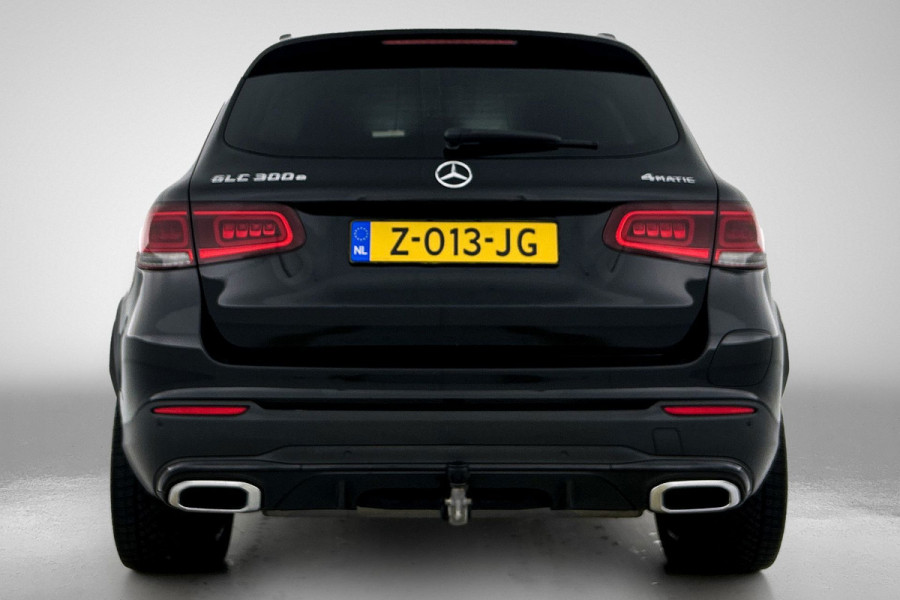 Mercedes-Benz GLC 300e 4MATIC Premium (SFEERVERLICHTING, ELEKT. WEGKLAPBARE TREKHAAK, ADAPTIEVE CRUISE, GOED ONDERHOUDEN)