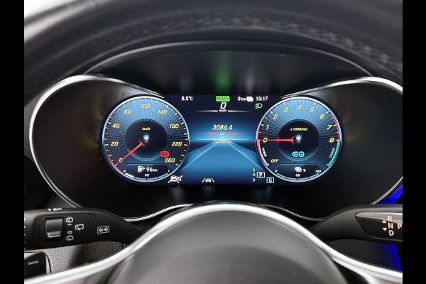 Mercedes-Benz GLC 300e 4MATIC Premium (SFEERVERLICHTING, ELEKT. WEGKLAPBARE TREKHAAK, ADAPTIEVE CRUISE, GOED ONDERHOUDEN)