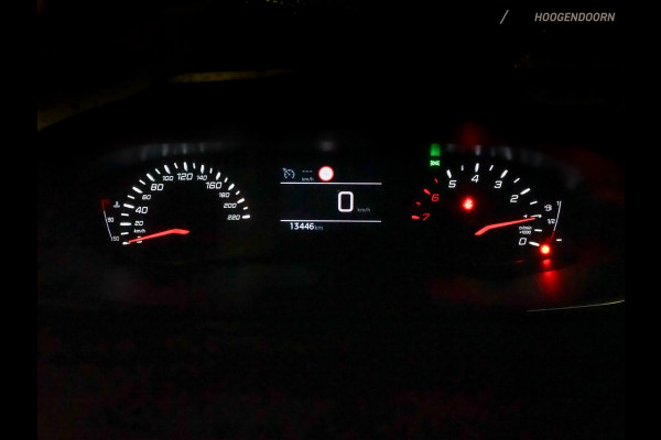 Peugeot 208 1.2 PureTech Active pack Sport (APPLE CARPLAY,LED,PARKEERSENSOREN,SPORTSTOELEN,CLIMATE,CRUISE,LM-VELGEN,NIEUWE APK)