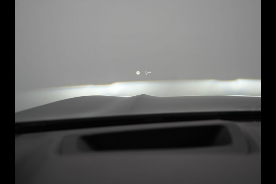 BMW X3 xDrive30e M Sport Plug In Hybrid 293pk Dealer O.H. PHEV | Head Up | 360 Camera | Lederen Sportstoelen Verwarmd | Sfeerverlichting | Keyless | Blis | Virtual | Navigatie | DAB | Cruise Control | Carbon Schwarz Metallic |