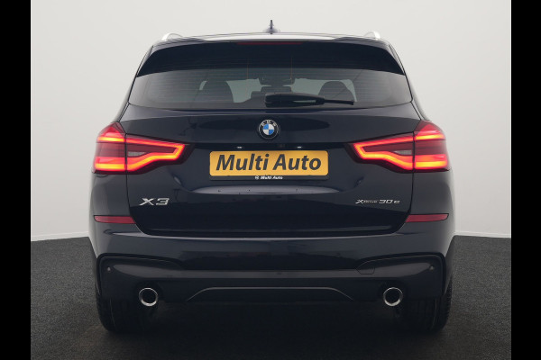 BMW X3 xDrive30e M Sport Plug In Hybrid 293pk Dealer O.H. PHEV | Head Up | 360 Camera | Lederen Sportstoelen Verwarmd | Sfeerverlichting | Keyless | Blis | Virtual | Navigatie | DAB | Cruise Control | Carbon Schwarz Metallic |