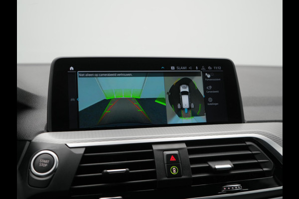BMW X3 xDrive30e M Sport Plug In Hybrid 293pk Dealer O.H. PHEV | Head Up | 360 Camera | Lederen Sportstoelen Verwarmd | Sfeerverlichting | Keyless | Blis | Virtual | Navigatie | DAB | Cruise Control | Carbon Schwarz Metallic |
