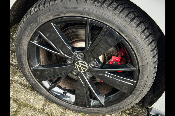 Volkswagen Golf 1.4 eHybrid GTE |GTI Look|Pano|Head-Up|Keyless|Camera|Carplay