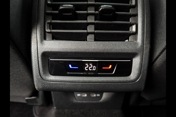 Volkswagen Golf 1.4 eHybrid GTE |GTI Look|Pano|Head-Up|Keyless|Camera|Carplay