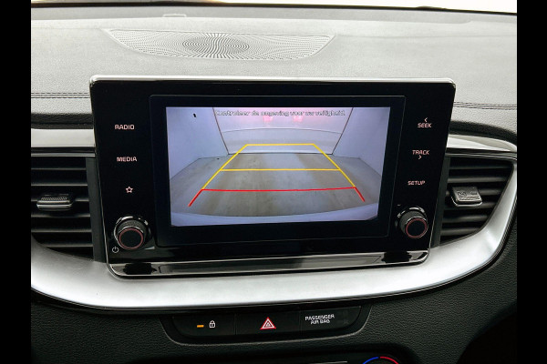 Kia Ceed 1.4 T-GDi DynamicLine CAMERA | CARPLAY | WINTER-PACK