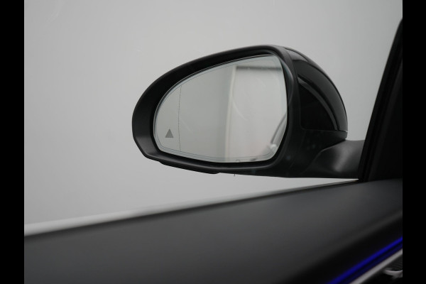 Mercedes-Benz C-Klasse Estate 300 e Avantgarde Plug In Hybrid 313pk Dealer O.H. PHEV | Panodak | 360 Camera | Lederen Sportstoelen & Stuur Verwarmd | Sfeerverlichting | Apple Carplay | Blis | Navigatie | Cruise Control | Virtual | DAB |