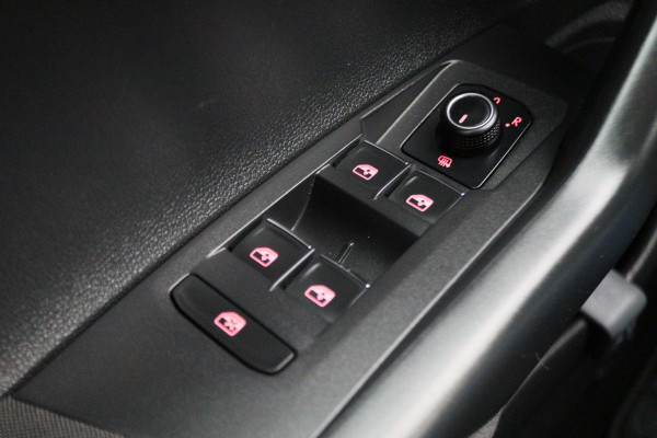 Volkswagen Polo 1.0 TSI Highline Business R-Line