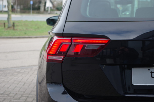 Volkswagen Tiguan 1.4 TSI eHybrid 245 PK R-Line BNS+ PHEV, Trekhaak, Panoramadak, Adap. Cruise Control