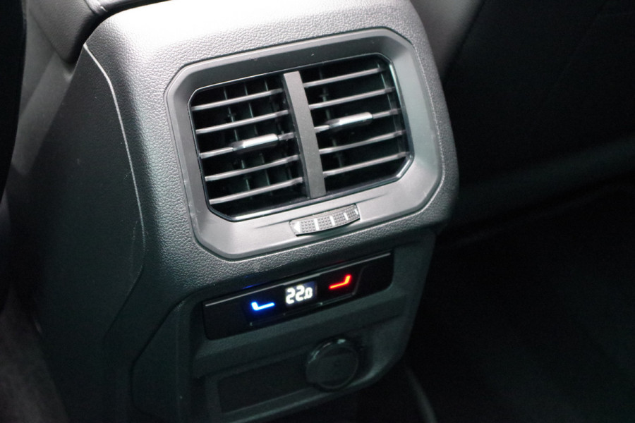 Volkswagen Tiguan 1.4 TSI eHybrid 245 PK R-Line BNS+ PHEV, Trekhaak, Panoramadak, Adap. Cruise Control