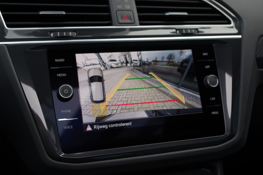 Volkswagen Tiguan 1.4 TSI eHybrid 245 PK R-Line BNS+ PHEV, Trekhaak, Panoramadak, Adap. Cruise Control