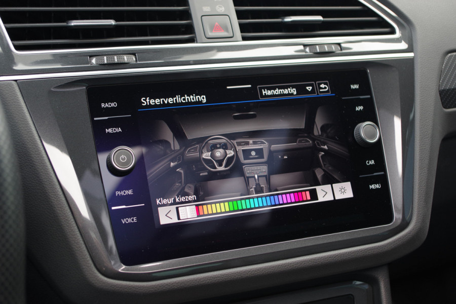 Volkswagen Tiguan 1.4 TSI eHybrid 245 PK R-Line BNS+ PHEV, Trekhaak, Panoramadak, Adap. Cruise Control