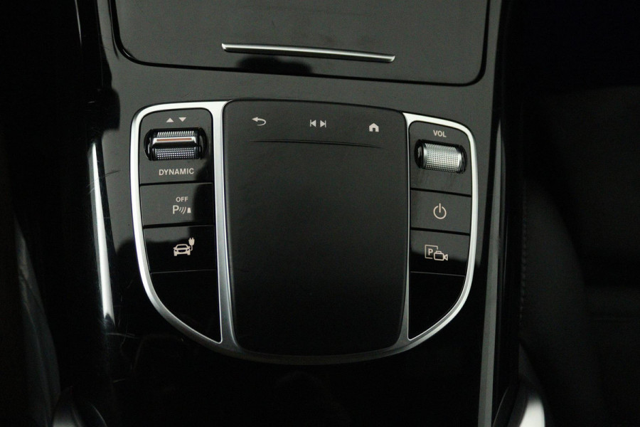 Mercedes-Benz EQC 400 4MATIC Business Solution AMG 80 kWh (SFEERVERLICHTING, STOELVERWARMING, ACHTERUITRIJCAMERA, ELEKTR STOELEN)