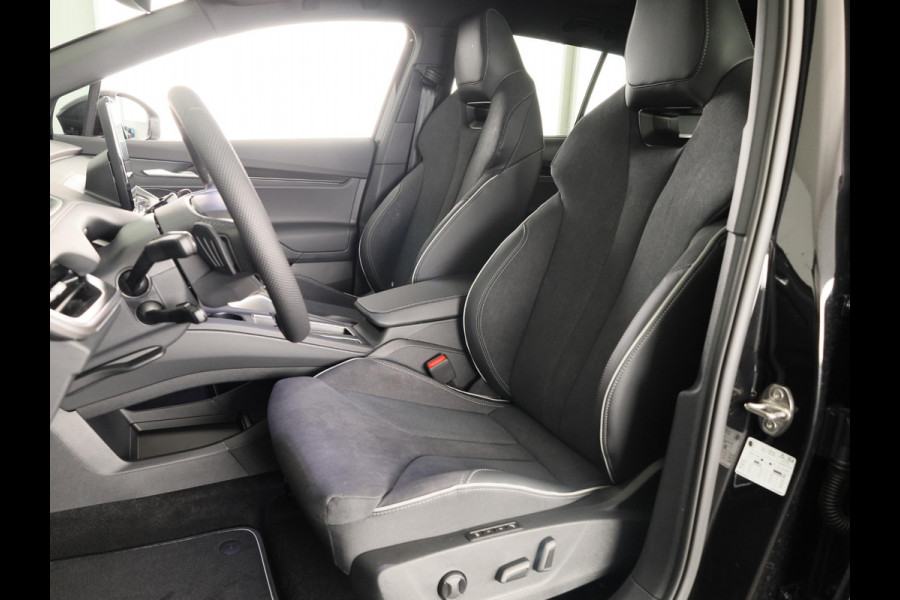 Škoda Enyaq 60 Sportline 204pk | Panoramadak | 20 inch | Sportstoelen | Adaptive Cruise | Blind Spot