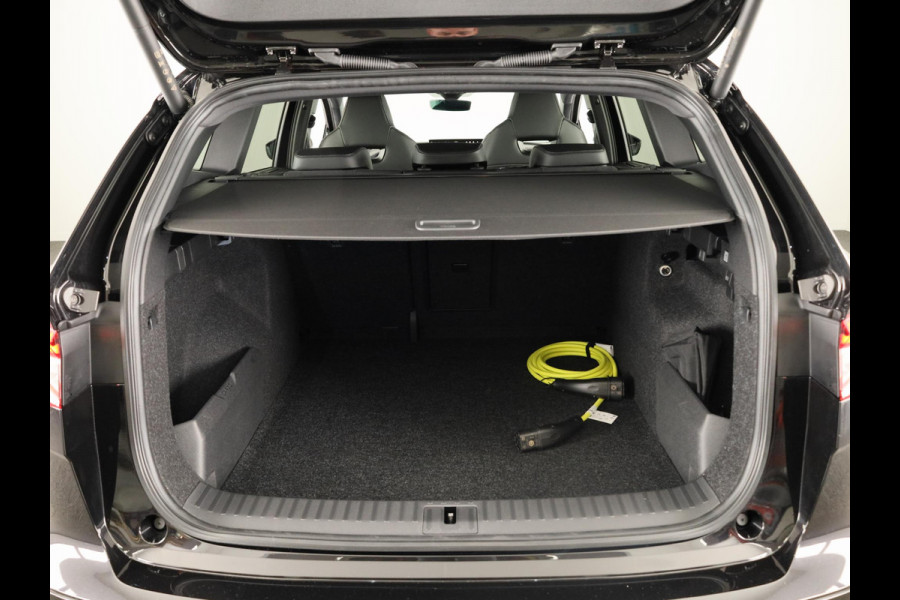 Škoda Enyaq 60 Sportline 204pk | Panoramadak | 20 inch | Sportstoelen | Adaptive Cruise | Blind Spot