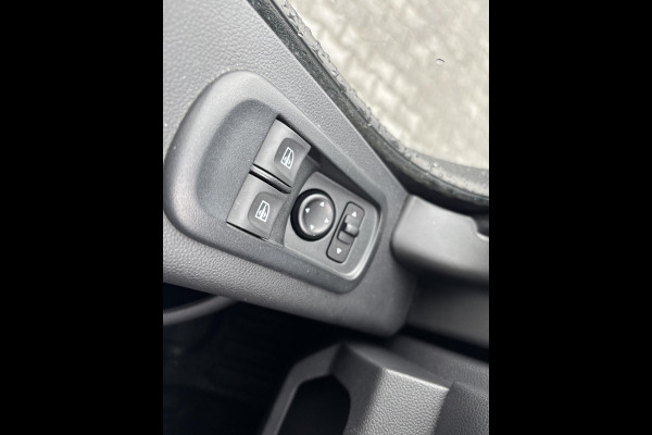 Opel Movano 2.3 L2H2*A/C*CRUISE*HAAK*INRICHTING*OMVORMER*3PERS