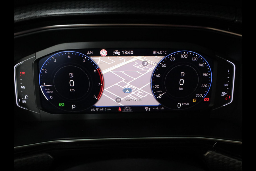 Volkswagen T-Cross 1.5 TSI Style Business R 150pk DSG| digital display| dodehoek| 17'LM-velgen| Camera