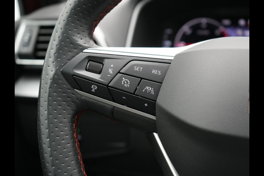 Seat Tarraco 1.4 TSI e-Hybrid FR Plug In Hybrid 245pk PHEV | Trekhaak Af Fabriek | Panodak | Adaptive Cruise | 360 Camera | Alcantara Sportstoelen Memory & Verwarmd | Sfeerverlichting | Stuur Verwarmd | Apple Carplay | Keyless | Blis | D