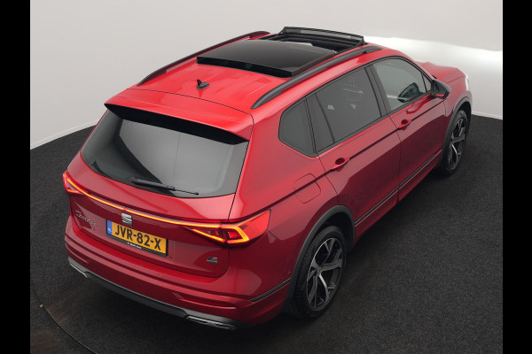 Seat Tarraco 1.4 TSI e-Hybrid FR Plug In Hybrid 245pk PHEV | Trekhaak Af Fabriek | Panodak | Adaptive Cruise | 360 Camera | Alcantara Sportstoelen Memory & Verwarmd | Sfeerverlichting | Stuur Verwarmd | Apple Carplay | Keyless | Blis | D