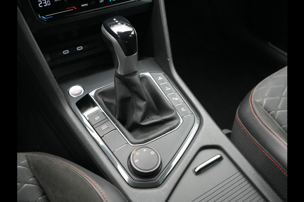 Seat Tarraco 1.4 TSI e-Hybrid FR Plug In Hybrid 245pk PHEV | Trekhaak Af Fabriek | Panodak | Adaptive Cruise | 360 Camera | Alcantara Sportstoelen Memory & Verwarmd | Sfeerverlichting | Stuur Verwarmd | Apple Carplay | Keyless | Blis | D