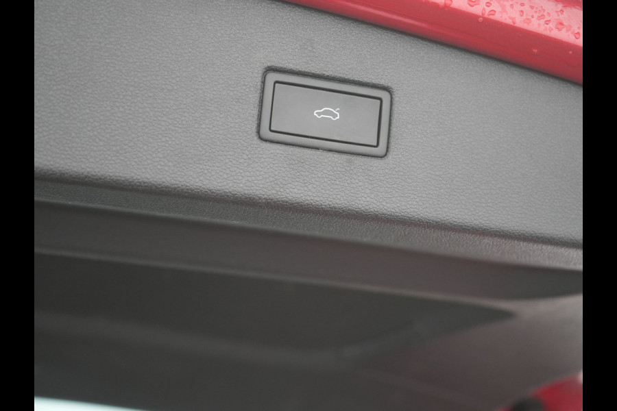 Seat Tarraco 1.4 TSI e-Hybrid FR Plug In Hybrid 245pk PHEV | Trekhaak Af Fabriek | Panodak | Adaptive Cruise | 360 Camera | Alcantara Sportstoelen Memory & Verwarmd | Sfeerverlichting | Stuur Verwarmd | Apple Carplay | Keyless | Blis | D