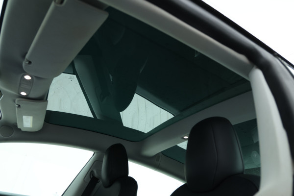 Tesla Model 3 Standard RWD Plus 60 kWh