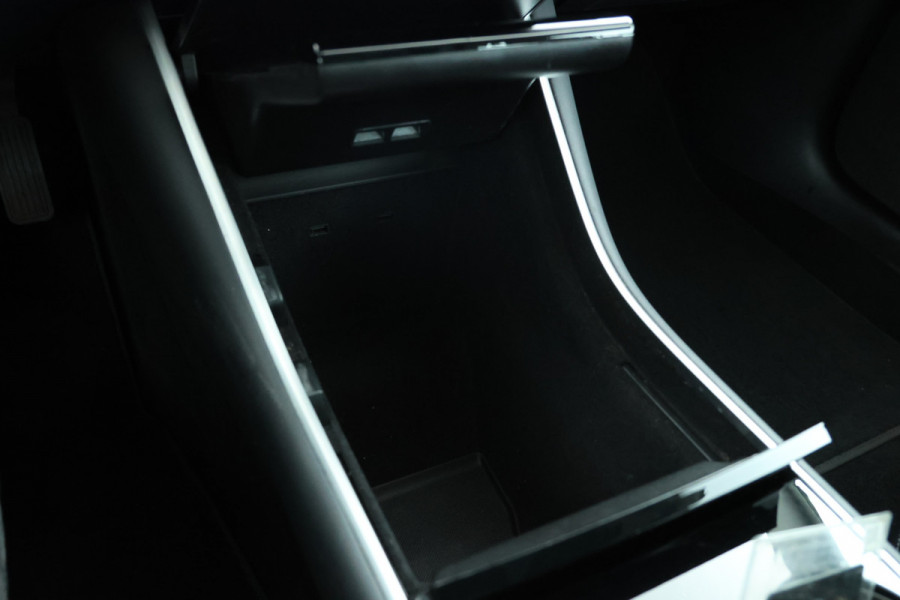 Tesla Model 3 Standard RWD Plus 60 kWh