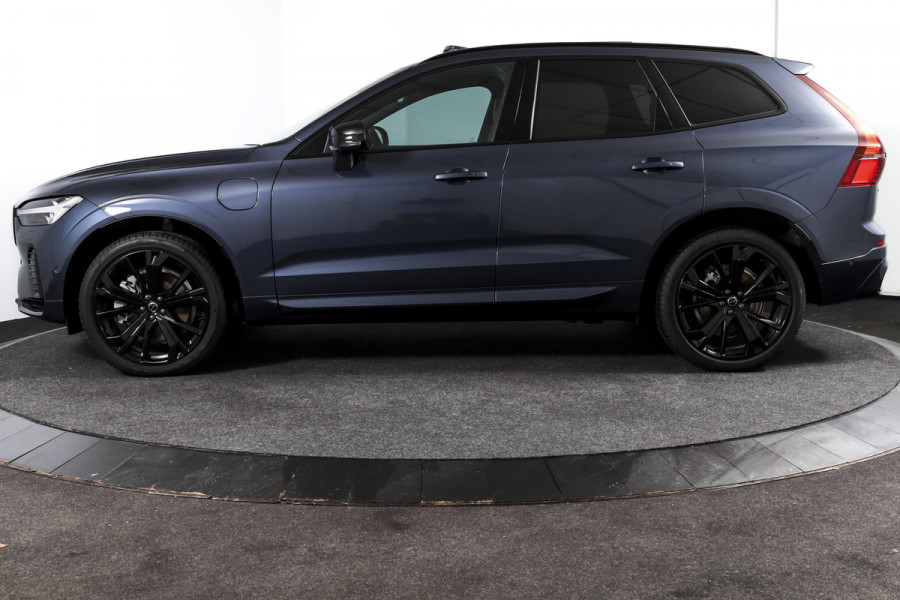 Volvo XC60 2.0 T8 Plug-in hybrid AWD Ultra Black Edition Facelift | Harmon Kardon | S/K Panodak | Dig.Cockpit | Adapt.Cruise | Stoel-+Stuurverw. | 360 Camera | NAV+App.Connect | Auto.Airco | LM 21" | 1049