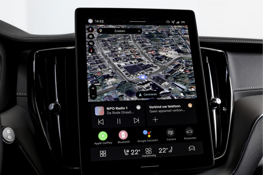 Volvo XC60 2.0 T8 Plug-in hybrid AWD Ultra Black Edition Facelift | Harmon Kardon | S/K Panodak | Dig.Cockpit | Adapt.Cruise | Stoel-+Stuurverw. | 360 Camera | NAV+App.Connect | Auto.Airco | LM 21" | 1049