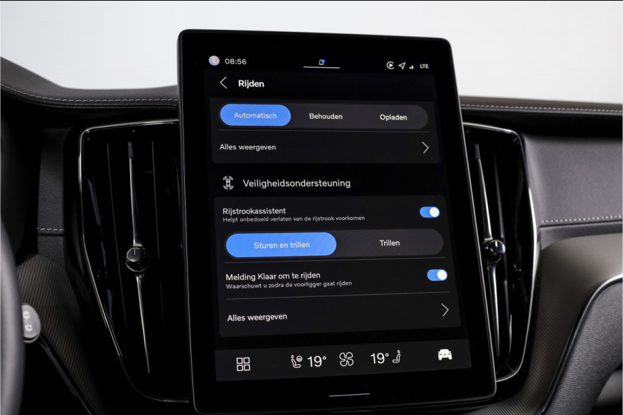 Volvo XC60 2.0 T8 Plug-in hybrid AWD Ultra Black Edition Facelift | Harmon Kardon | S/K Panodak | Dig.Cockpit | Adapt.Cruise | Stoel-+Stuurverw. | 360 Camera | NAV+App.Connect | Auto.Airco | LM 21" | 1049