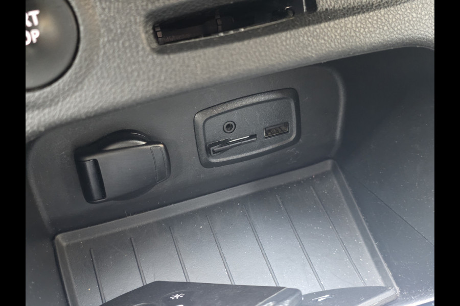 Renault Captur 0.9 TCe Intens NAP / DODEHOEK / CAMERA / NAVI