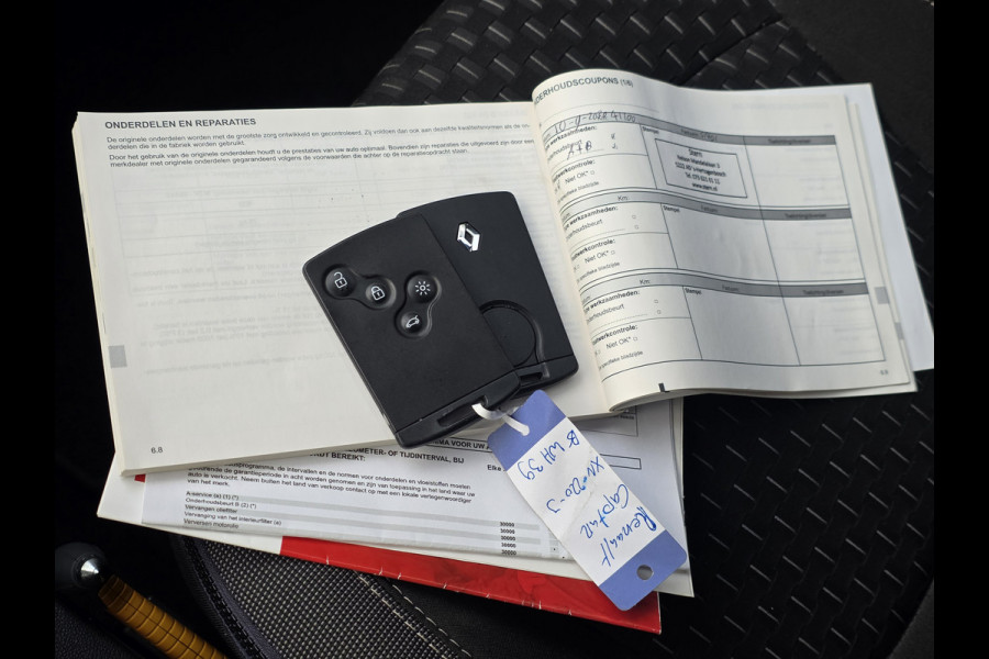 Renault Captur 0.9 TCe Intens NAP / DODEHOEK / CAMERA / NAVI