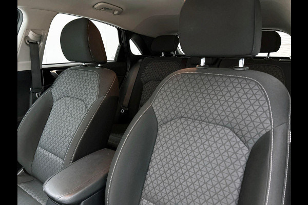 Kia Ceed 1.4 T-GDi DynamicLine CAMERA | CARPLAY | WINTER-PACK