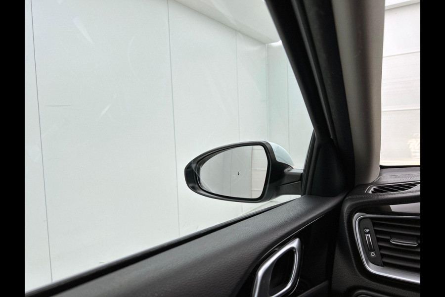 Kia Ceed 1.4 T-GDi DynamicLine CAMERA | CARPLAY | WINTER-PACK
