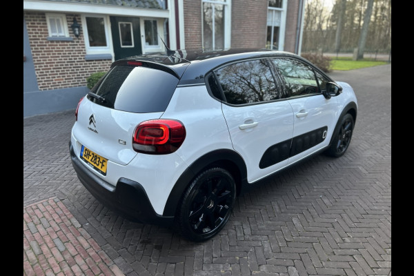 Citroën C3 1.2 Shine Navi, Camera, Carplay, 17" LMV, Trekhaak afn.