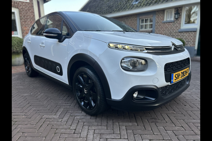 Citroën C3 1.2 Shine Navi, Camera, Carplay, 17" LMV, Trekhaak afn.
