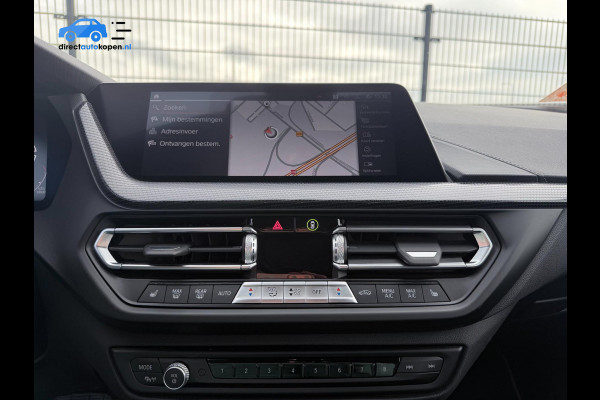 BMW 1-serie 118i Business Edition Plus | Camera | PDC | Stoelverw. | Sport pakket