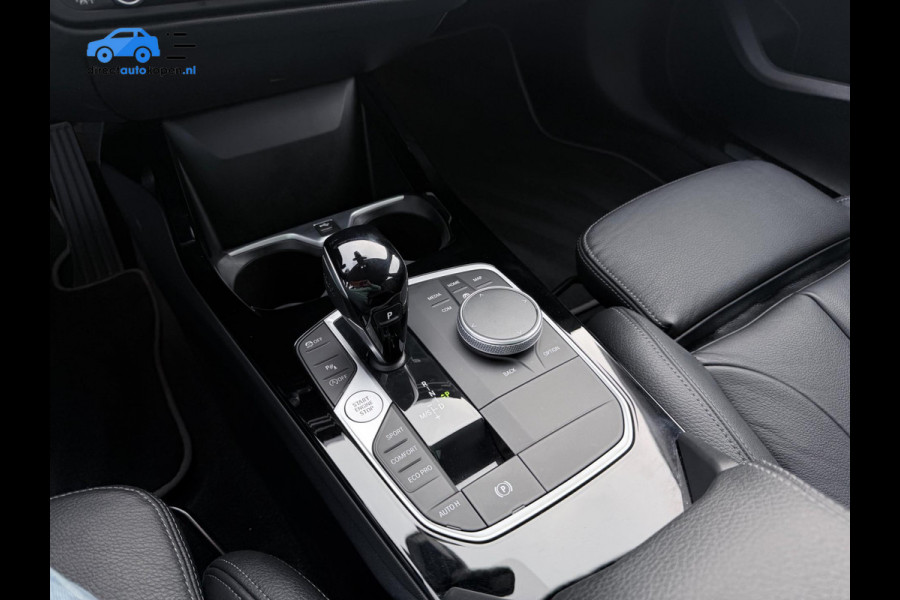BMW 1-serie 118i Business Edition Plus | Camera | PDC | Stoelverw. | Sport pakket