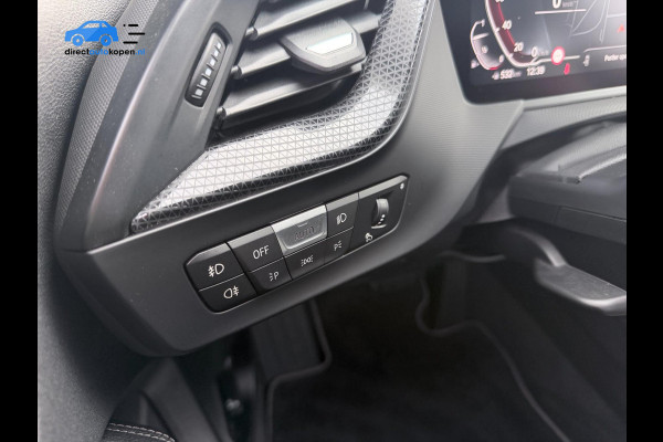BMW 1-serie 118i Business Edition Plus | Camera | PDC | Stoelverw. | Sport pakket