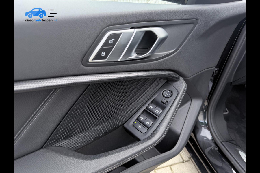 BMW 1-serie 118i Business Edition Plus | Camera | PDC | Stoelverw. | Sport pakket