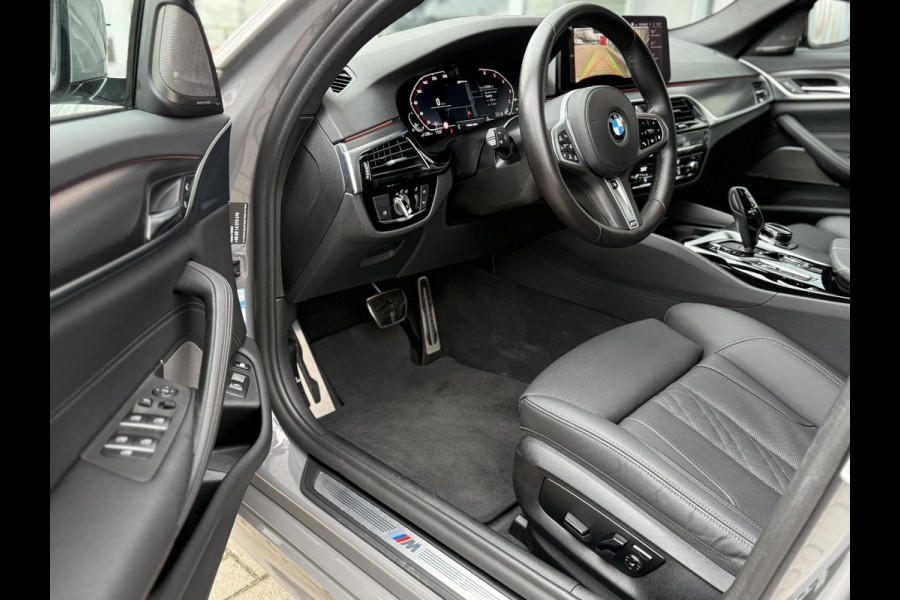 BMW 5 Serie Touring 530e High Ex. M-Sport |CoPilot|Laser|H/K|HUD|Bernina Grey|