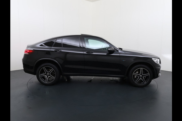 Mercedes-Benz GLC Coupé 300 e 4MATIC AMG line | Schuifdak Burmester Trekhaak
