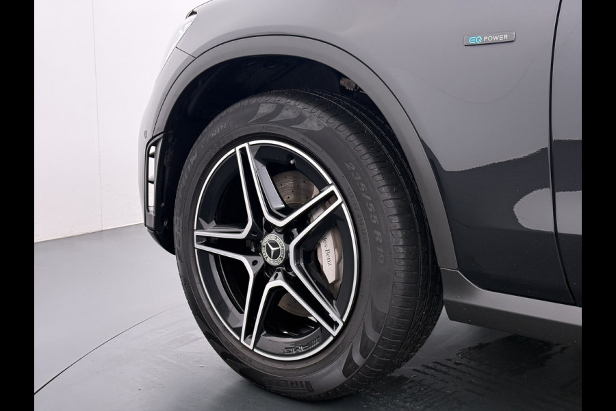 Mercedes-Benz GLC Coupé 300 e 4MATIC AMG line | Schuifdak Burmester Trekhaak