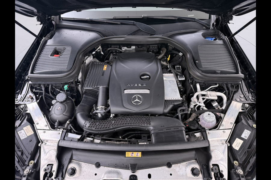 Mercedes-Benz GLC Coupé 300 e 4MATIC AMG line | Schuifdak Burmester Trekhaak