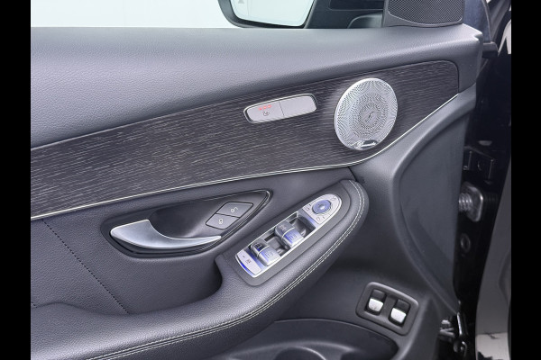 Mercedes-Benz GLC Coupé 300 e 4MATIC AMG line | Schuifdak Burmester Trekhaak