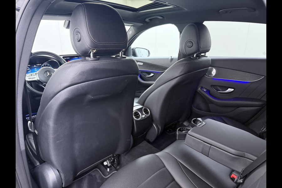 Mercedes-Benz GLC Coupé 300 e 4MATIC AMG line | Schuifdak Burmester Trekhaak