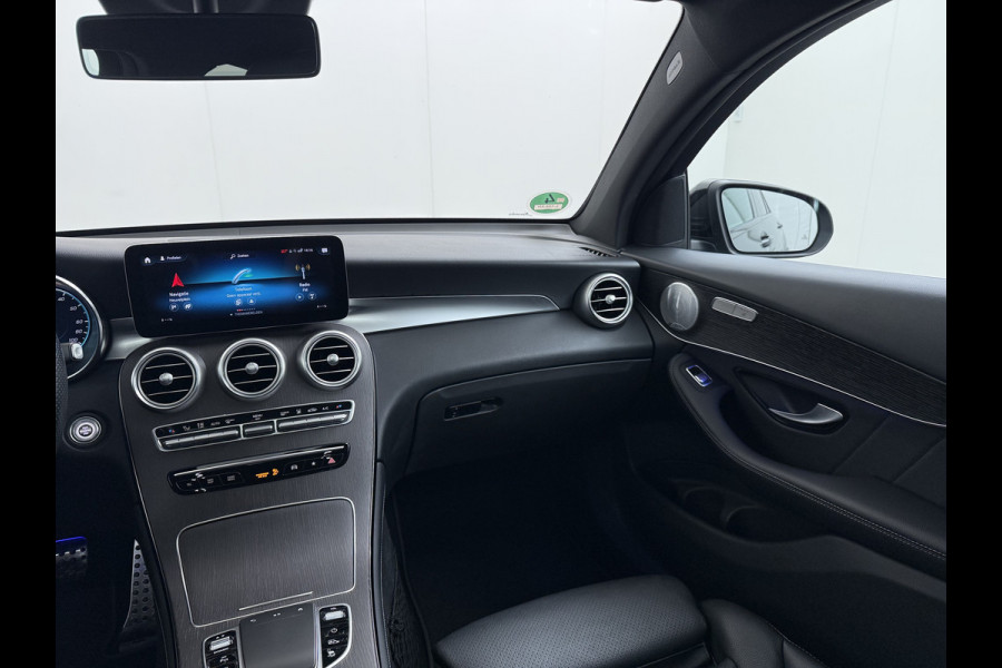 Mercedes-Benz GLC Coupé 300 e 4MATIC AMG line | Schuifdak Burmester Trekhaak