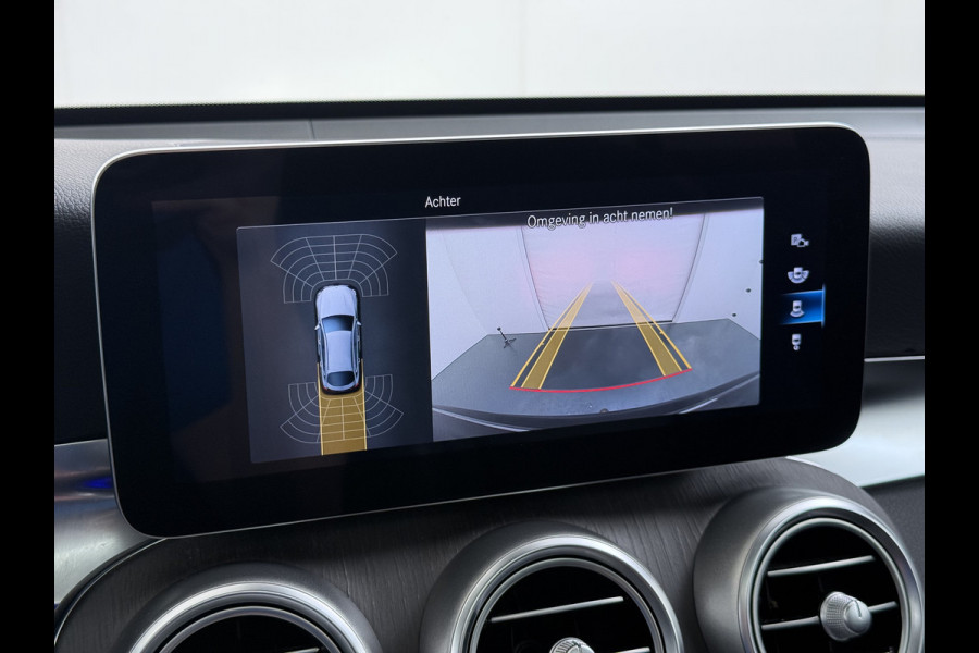 Mercedes-Benz GLC Coupé 300 e 4MATIC AMG line | Schuifdak Burmester Trekhaak