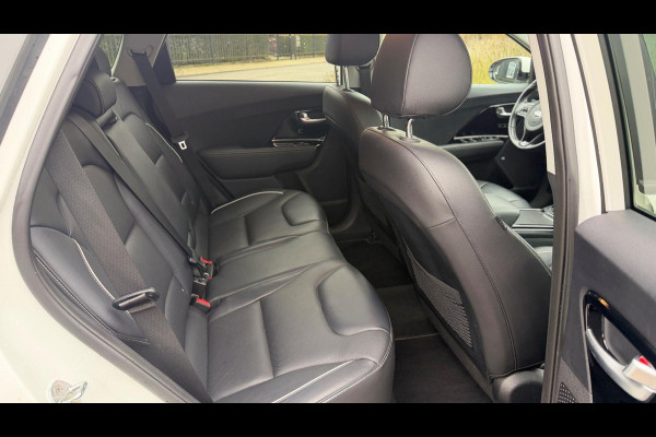 Kia e-Niro ExecutiveLine 64 kWh SOH 100% LEER NAVI CAMERA APPLE CARPLY