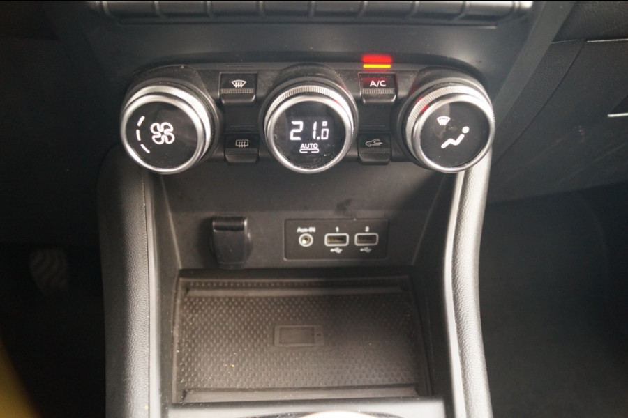 Renault Captur 1.0 TCe Intens -NAVI-ECC-PDC-LED-