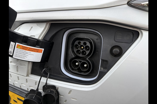 Hyundai Kona EV Fashion 64 kWh 204pk | Dodehoeksensoren | Achteruitrijcamera | Navi | Carplay | Cruise Control | Climate Control |